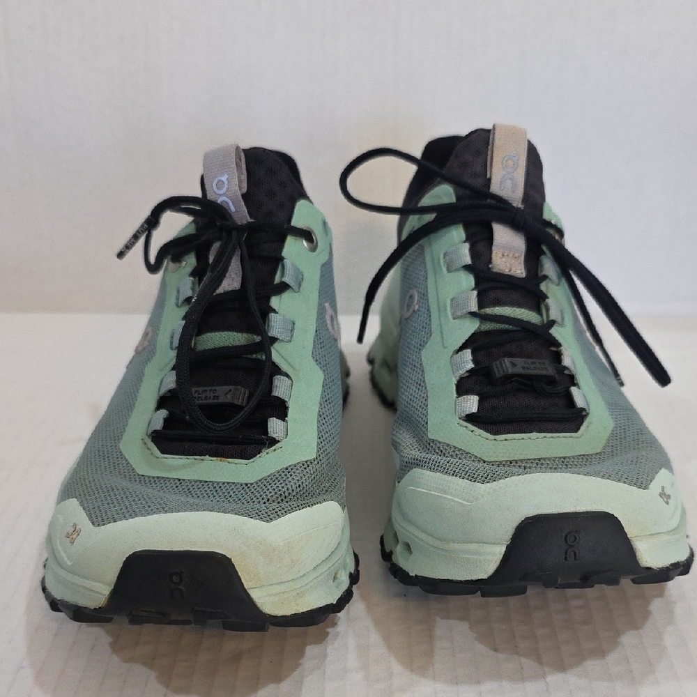 On Running Women's Mint Green and Black Cloudventure Trail Shoes 7.5 - Picture 4 of 12